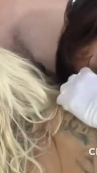 Sucking by 2 Lesbians