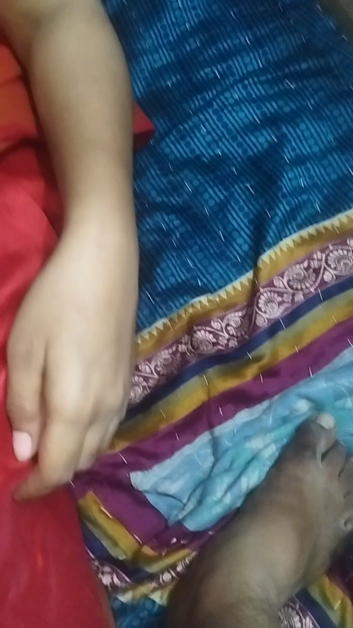 Sex with Annu: インドのバービーとデヴァル