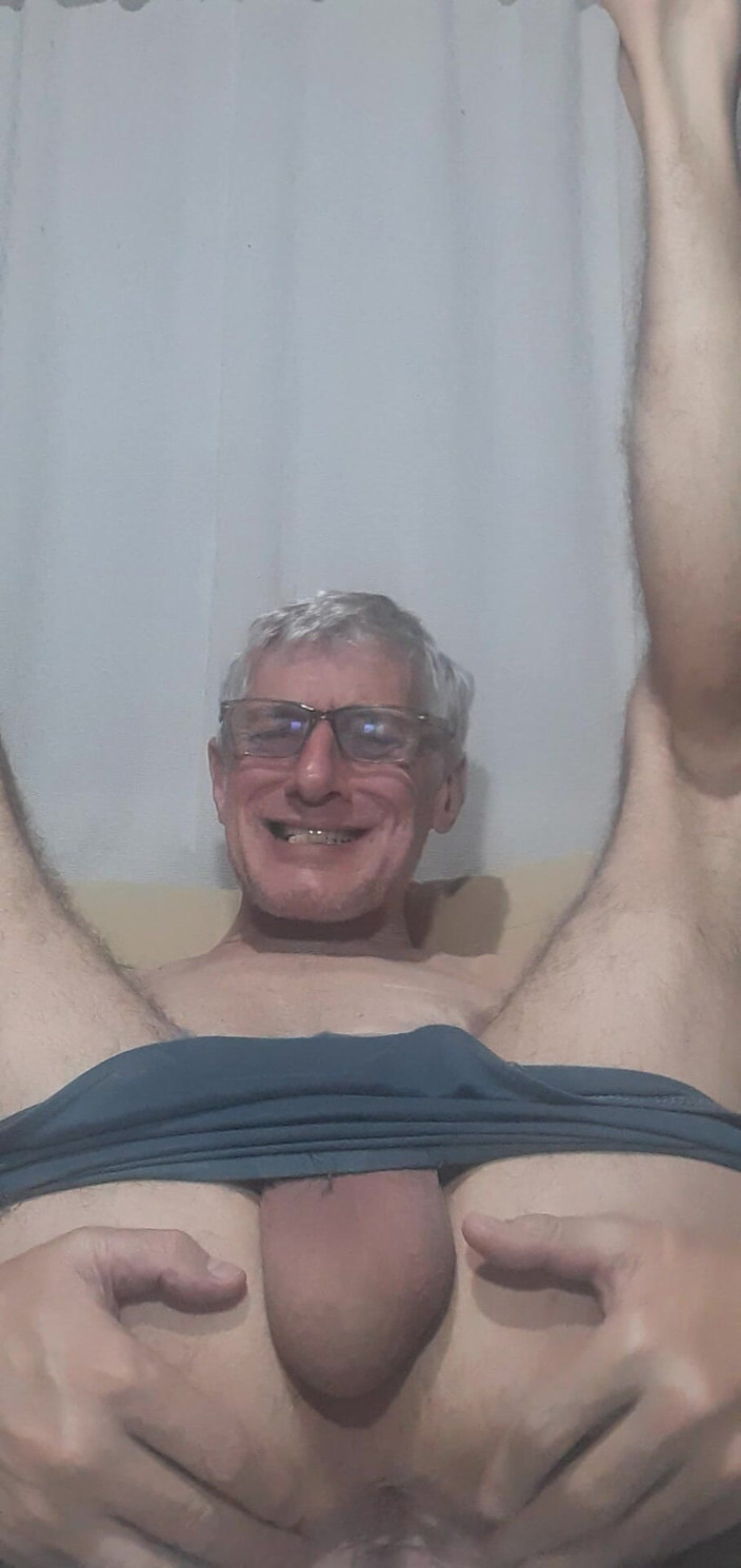 Big uncut hard cock: Pohledný Muž krásný sexy zadek akce mokré těsné panenské růžové...