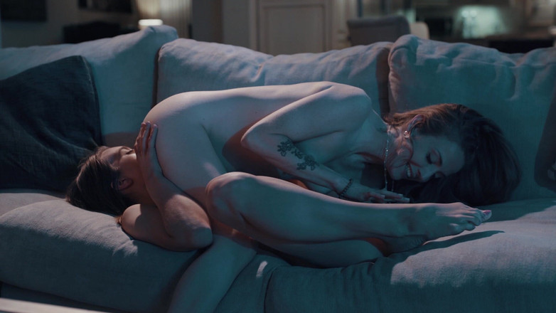 SweetheartVideo: Adik tiri lesbian lagi asik jilat