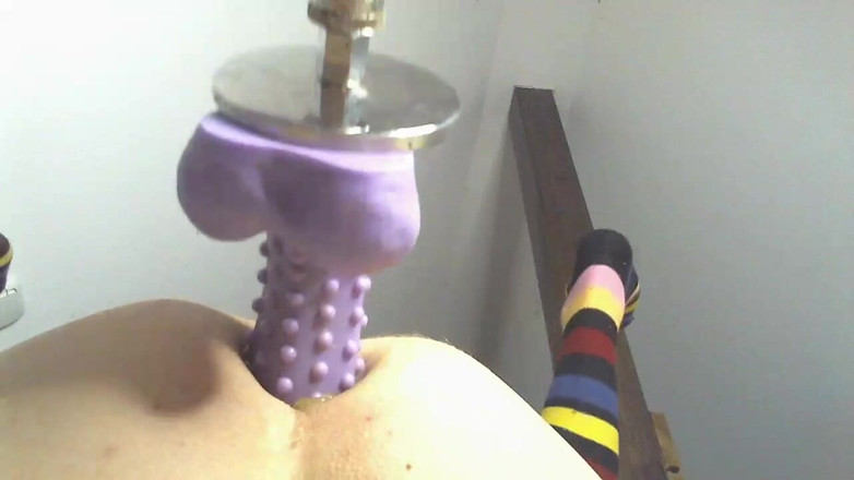 MeandI2: A fucking machine fucks my ass