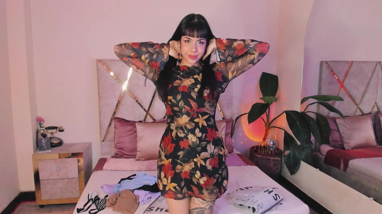 CoralTrip: Nova roupa apertada experimenta