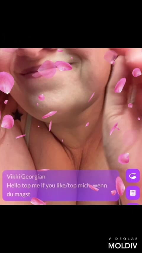 VikkiGeorgia: Sfw streaming live