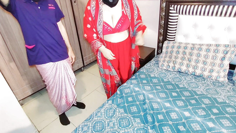 Netu: Чудовий анальний секс між індійським вітчимом і падчеркою