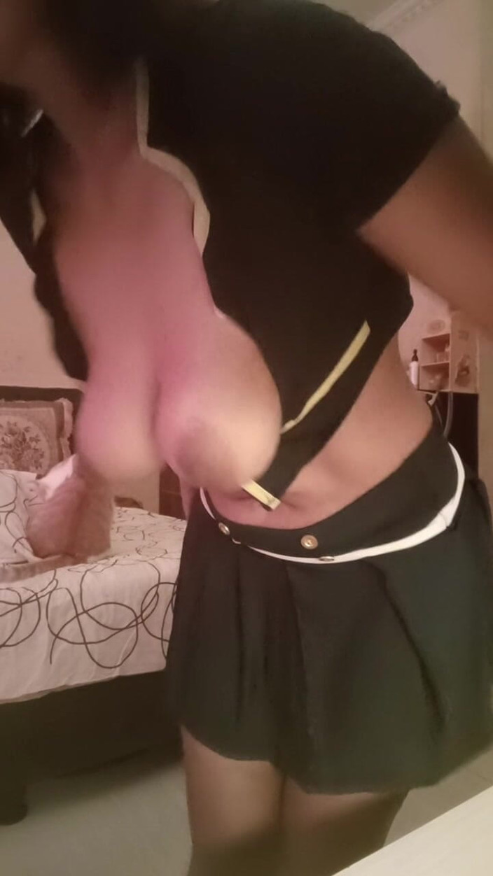 Itchyclit: Let Me Be You Maid