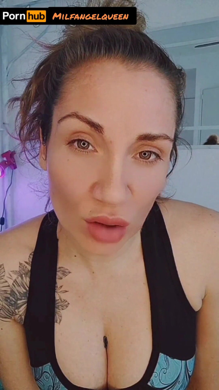 AngelQueen: JOI sborra sulle mie tette