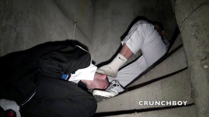 Sneaker gay: Xtrem 스니커즈 복종