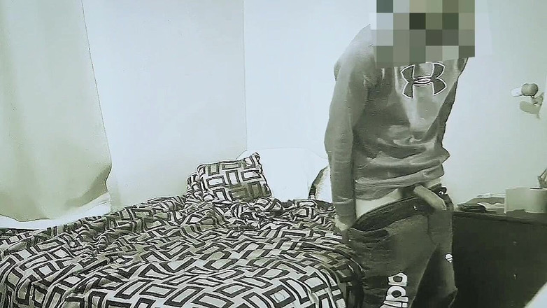 Tetto Michel: Mój prosty przyrodni brat zostaje wciągnięty po raz pierwszy w...