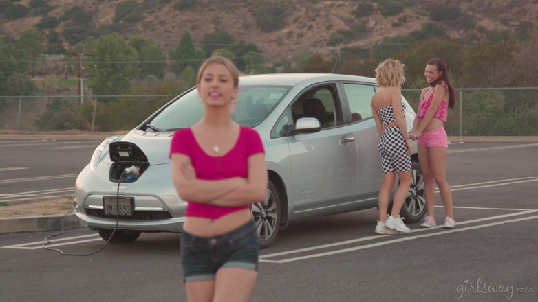 Girlsway: GIRLSWAY - Road trip