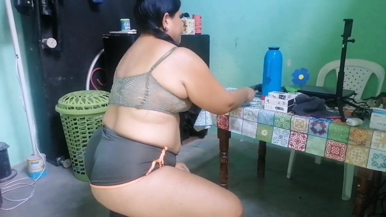 Adribella69: Ich bekomme meine perverse stiefschwester, die ihren dicken arsch im...