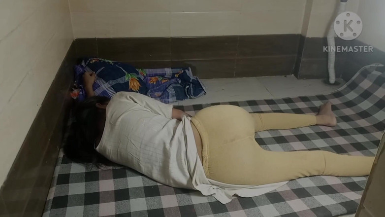 Shivanibaby: Seks anal pertama kali sama pacar di malam hari
