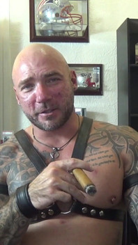 Доминирование/кожа/курение/господин/раб!