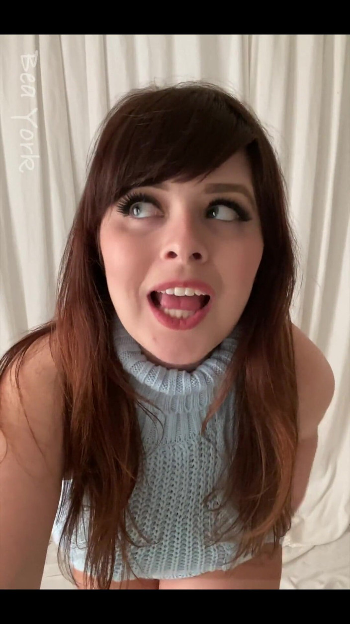 Bea York: 私があなたをからかうのを見てください