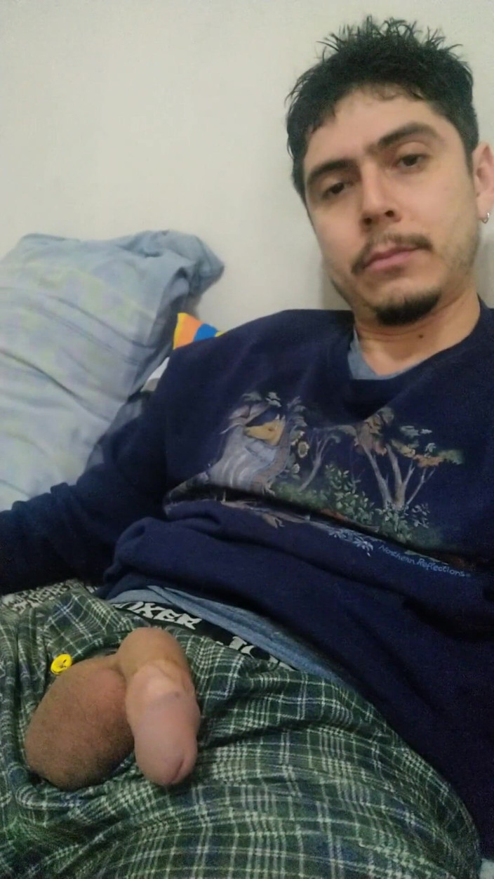 Tabasco Jake: Handsome Guy Showing off Flaccid Dick and Balls