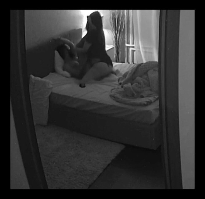 Sweet Juus: Hete seks, neukte hem in zijn kont met haar natte...