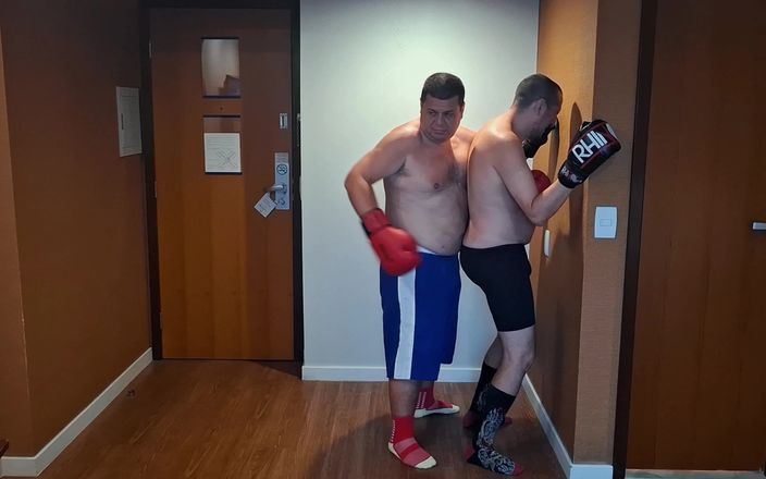 Combat and fetish: Gordo urso boxeador vs Jobber