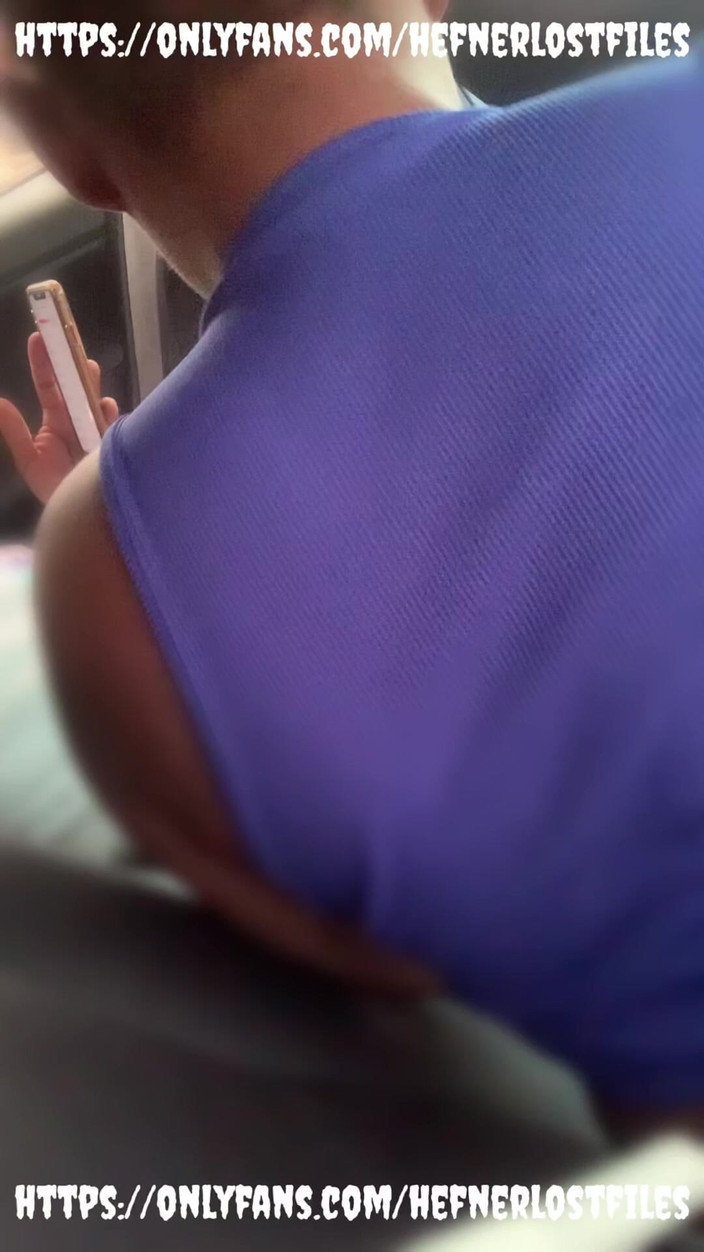 PlayboyHef: 트럭에서 내 자지를 빨아주는 남친을 지켜봐야 했던 Asmr