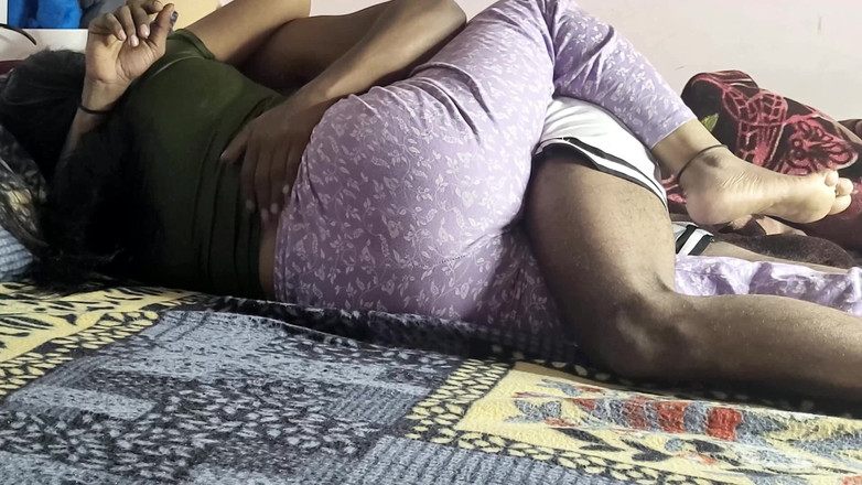 Neelima69: साली और जीजाजी का अफेयर जब पत्नी शहर से बाहर है