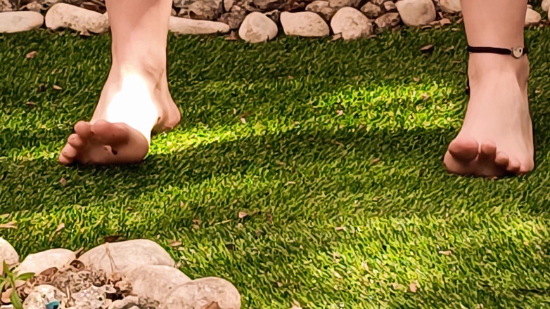 Candy Camille: 私の庭でくすぐる