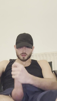 Scally-junge zuckt sein fleisch und öffnet sein loch