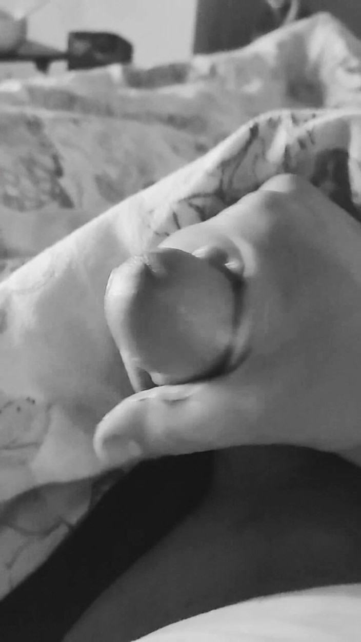 BB inneuhier: Koukání na porno, vzrušování