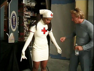 Sex Karma: Înregistrări din culise cu modele porno experimentate în acțiune