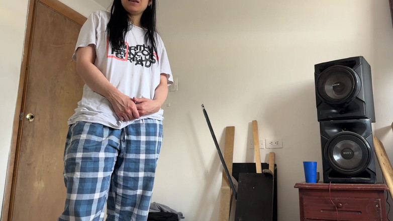 Crisanto999: La mia matrigna sfrutta il fatto che siamo soli