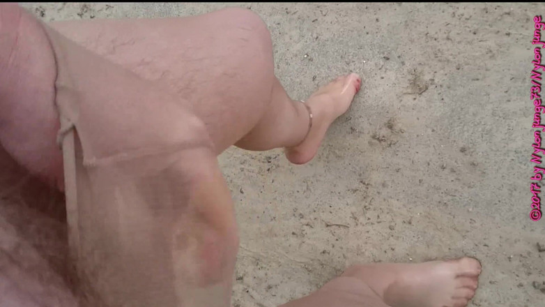 Carmen_Nylonjunge: Sborrata all'aperto in Strumpfhose