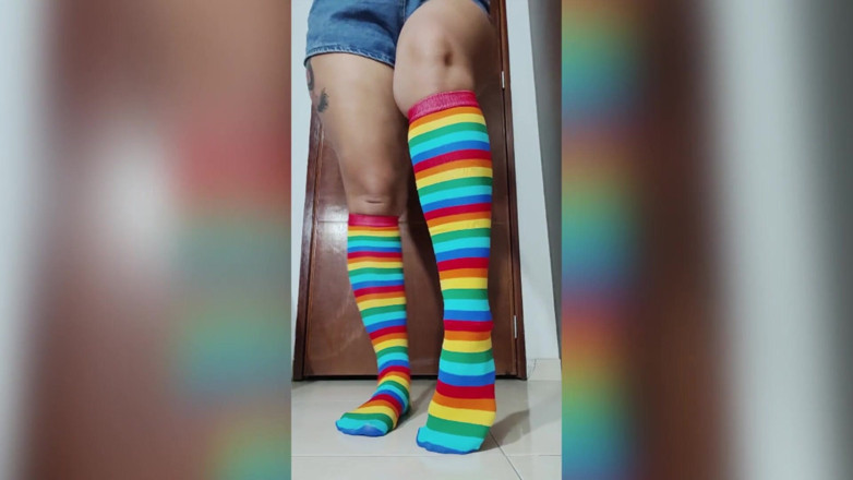 Kylei Ellish: A good footjob for lovers of my little feet
