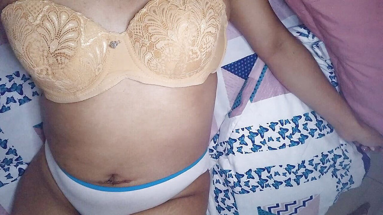 PATY PATY: Stepdaughter Gets up Very Hot Talking About Fucking and Gently...