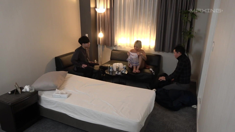 Raptor Inc: Alice Otsu - Am luat o curva micuță obraznică, m-a strâns...