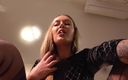 Solo Austria: Clarissa - Nylon ben POV spottar verbal förnedring!