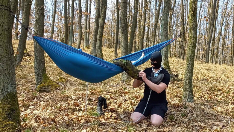 Master Dansan: Feet in forrest.