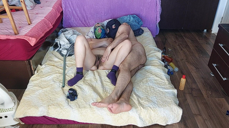 Amateur_MS: Sensual Massage of a Hot Couple with Oil on the...