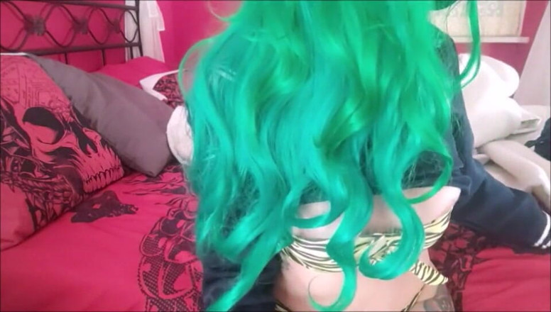 savannahamatoriale: Lum and her hot pee