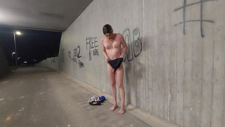 sweetfeet29: 밤에 갈아입기