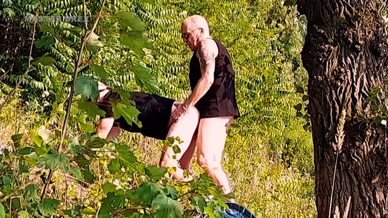 Master Drex: Summer di Sungai - Daves