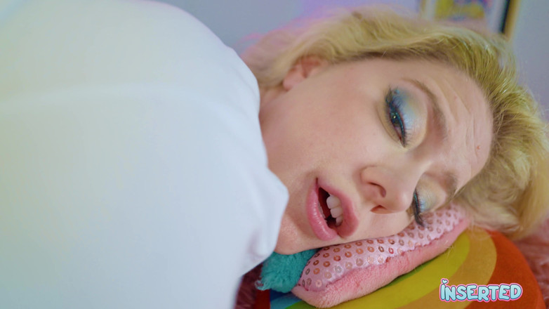 Inserted: 얼싸를 원하는 River Lynn 삽입