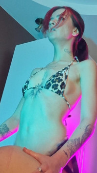 Neon. Pegging