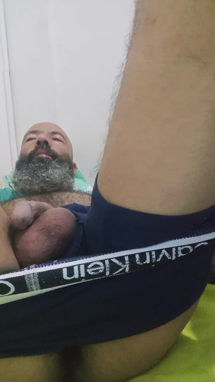 Jhonbahh: Acrobatics of a Horny Latino