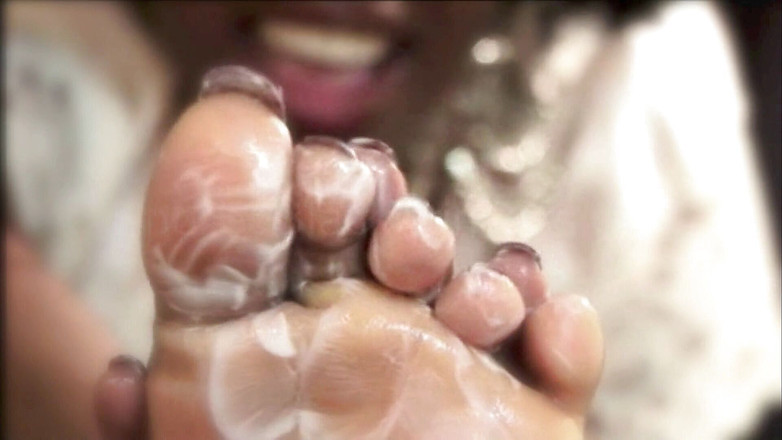 The Goddess Simone: Ebenholz-füße, domina