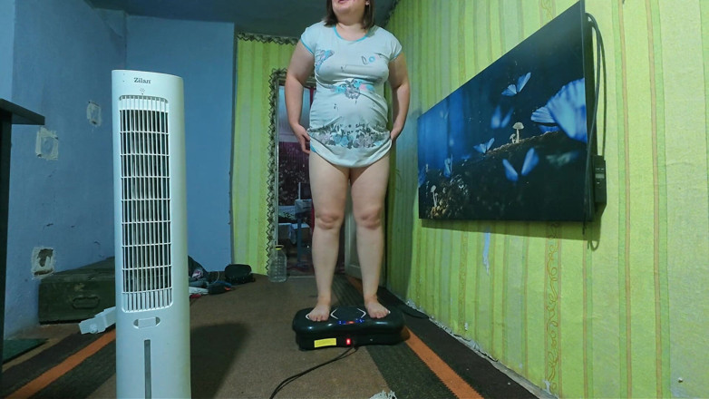 SchoolPrincess: Corpo Inteiro, Peituda Gata Em Escala &amp;vibrando, Insere Plug Anal