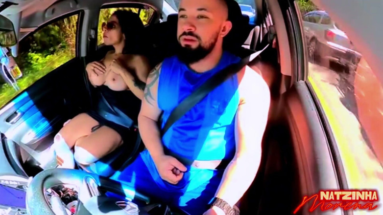 NatzinhaMorena: No Shame! Natzinha Flashing Her Tits in Traffic and Rubbing...