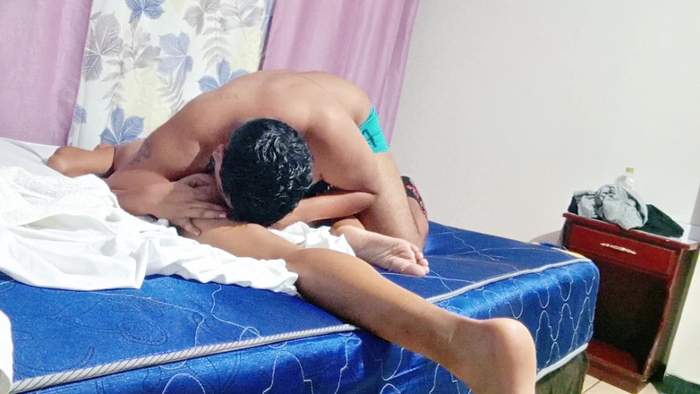 Skinnydanie21: 義理の妹が私の部屋に来て、イキまくり