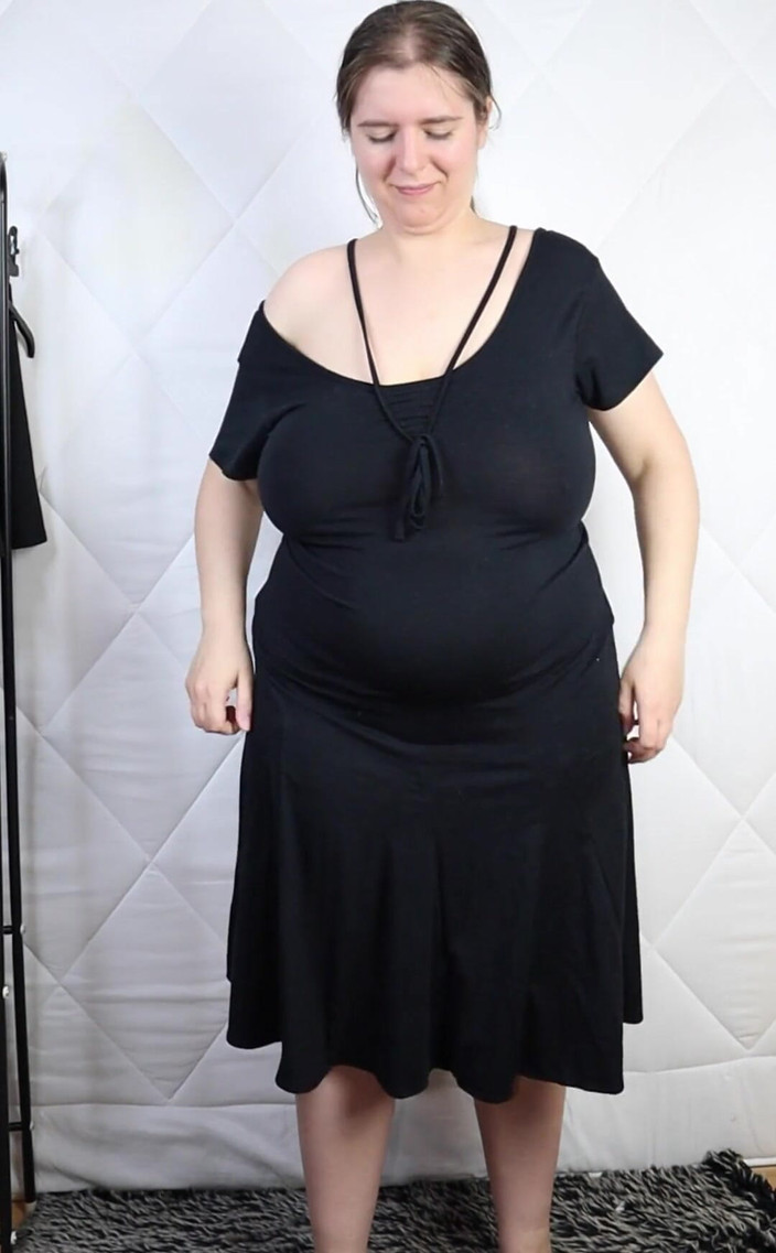 Lena Rose: Langes kleid anprobieren