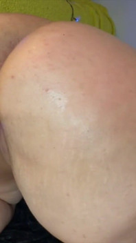 Girl with a Incredible Ass Gets Fucked on Cam