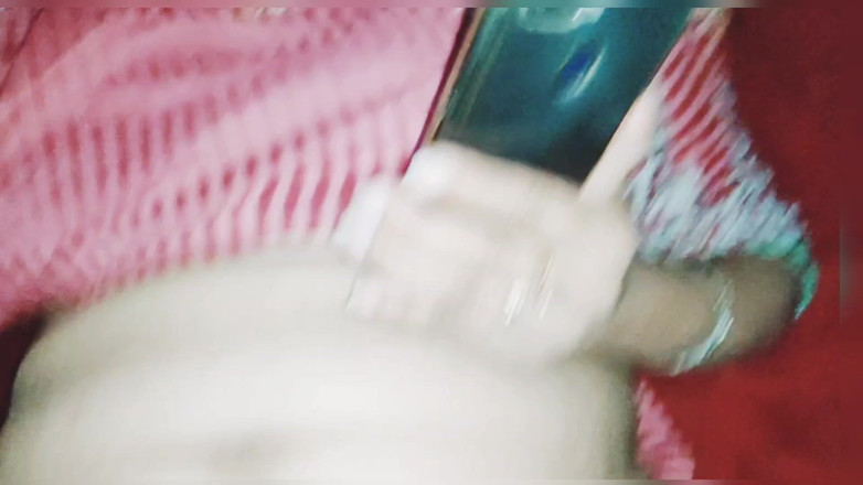 EMILYKIRAN: 我的老继父想要射在我的菊花洞里