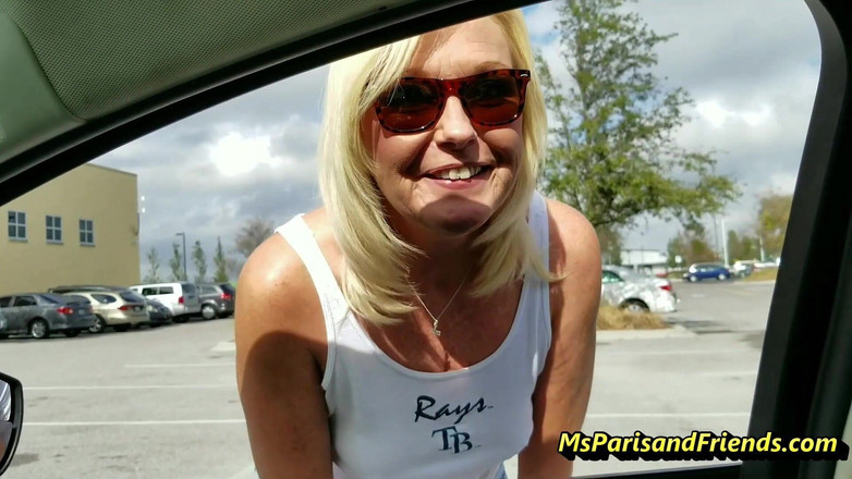 Ms Paris and Friends: Ms Paris जानती है कि चीजों में और बाहर कैसे निकलना है