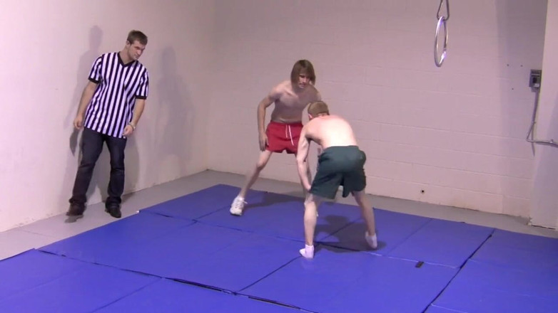 Dream Boy Bondage: Strip brottning - kapitel 5