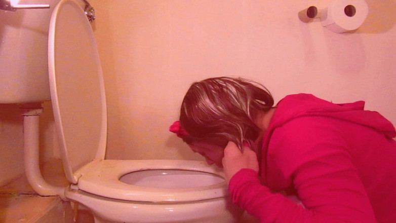 Lilly Disgrace: Ngentot di toilet